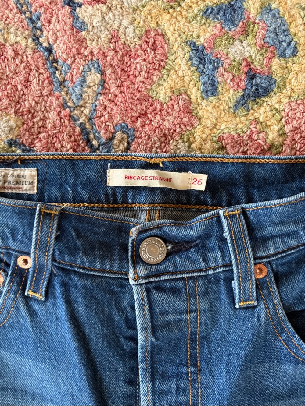 Levi's Ribcage 26 - Picture 2 of 3